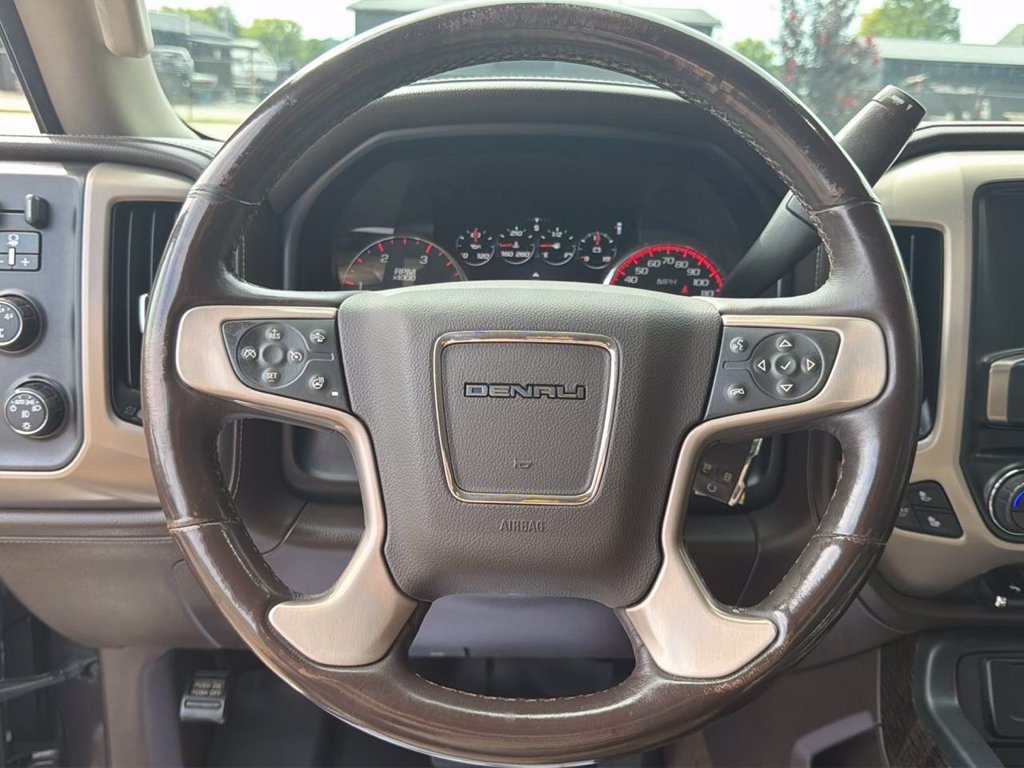 Used 2015 GMC Sierra 2500 Denali w/ Duramax Plus Package AWD/4WD image 10