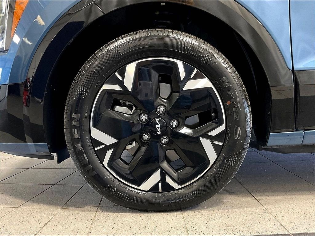 Used 2024 Kia Niro Wind w/ Wind Preserve Package FWD image 7