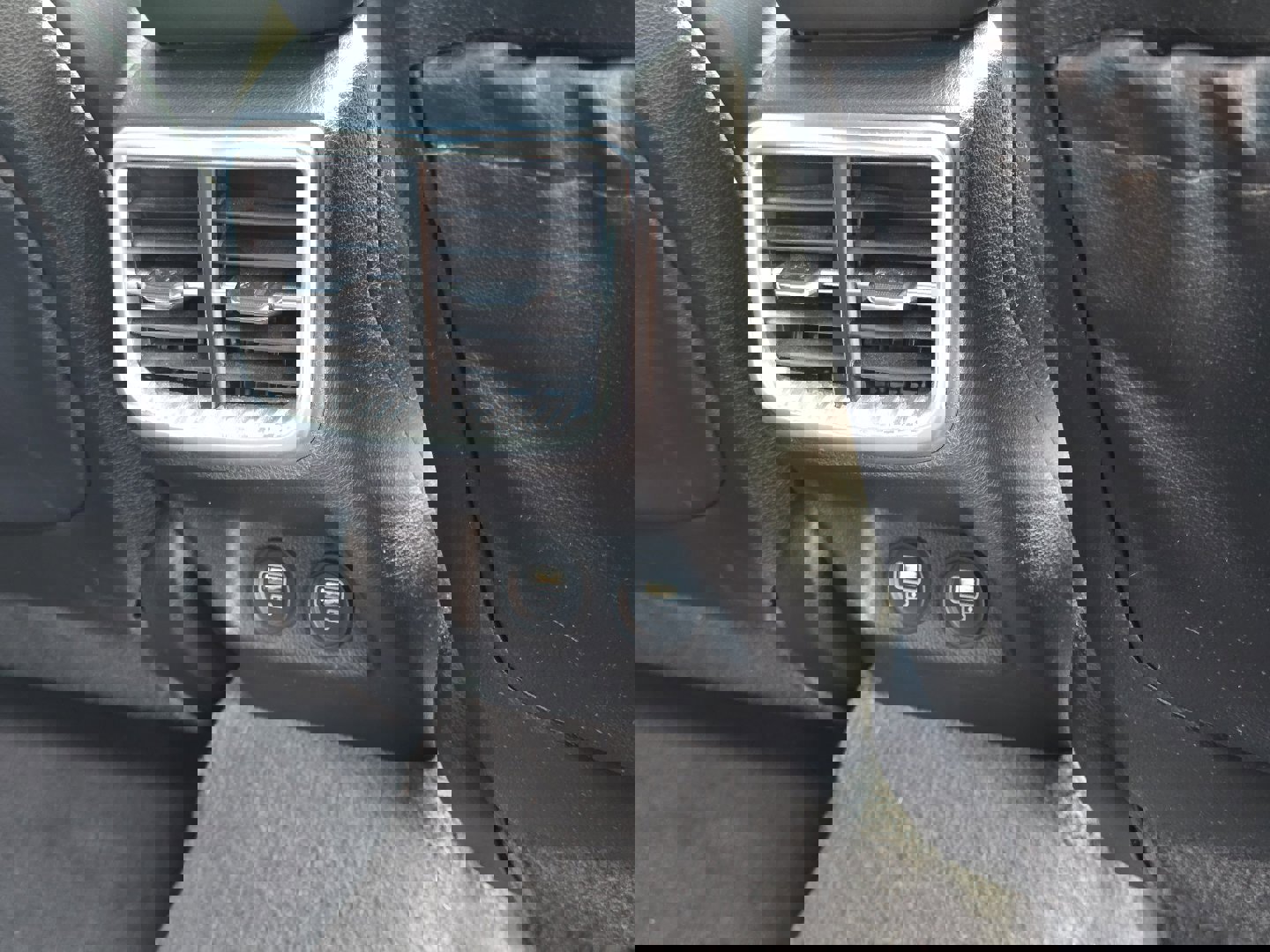 Used 2023 Kia K5 GT image 33