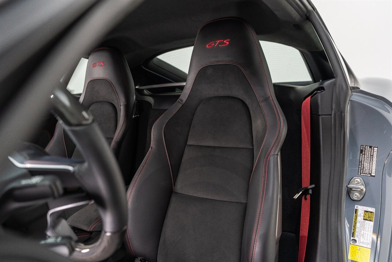 Used 2024 Porsche 718 Cayman GTS RWD image 22