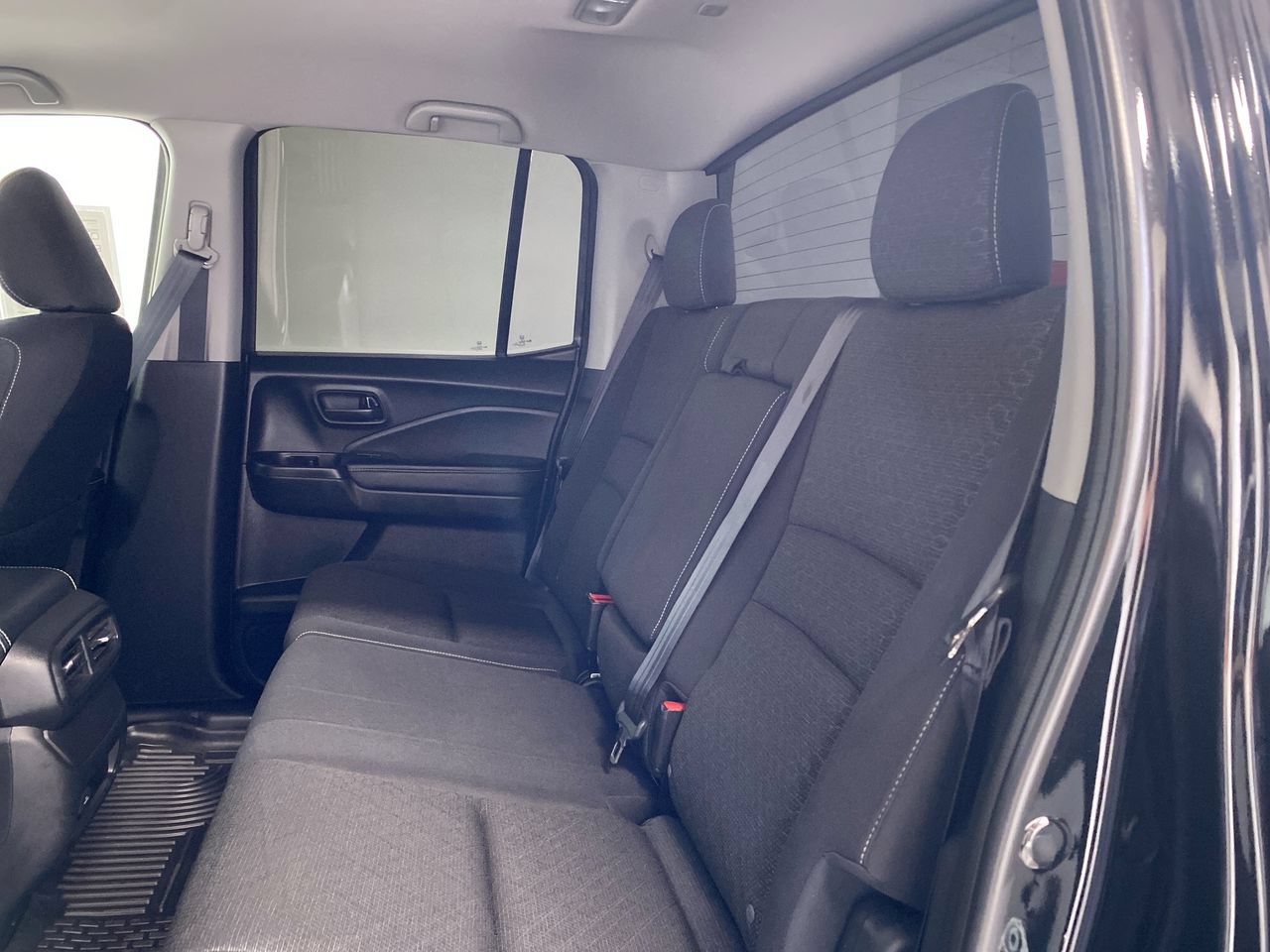 Used 2025 Honda Ridgeline Sport image 33