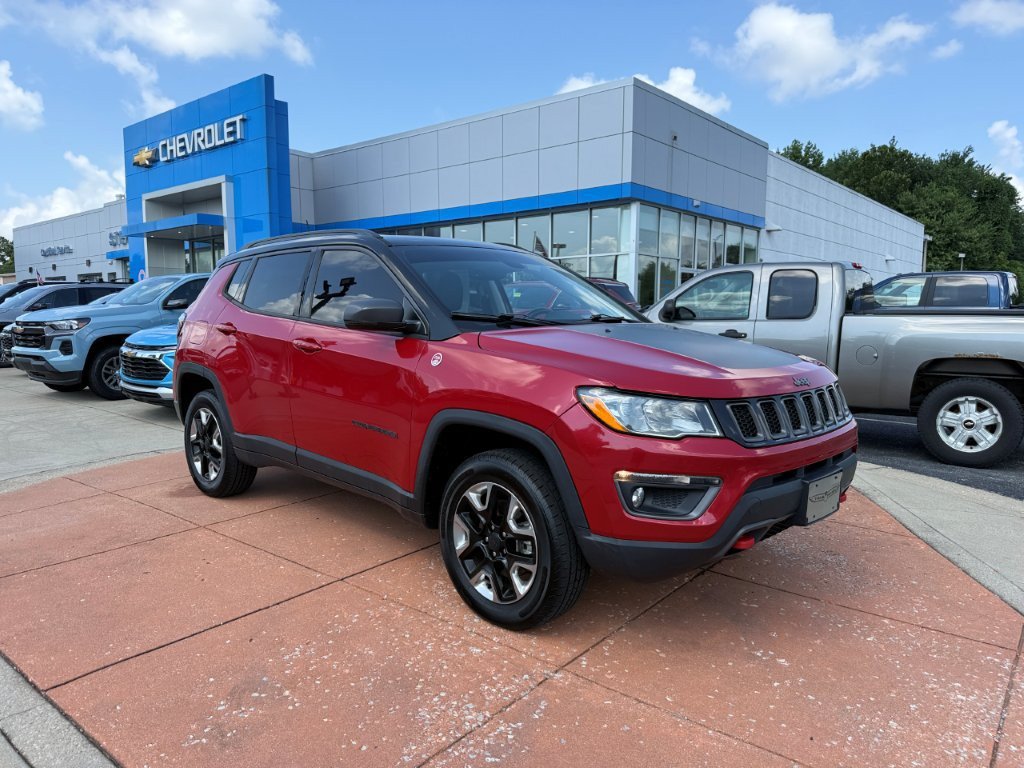 Used 2017 Jeep Compass Trailhawk w/ Leather Interior Group AWD/4WD image 1