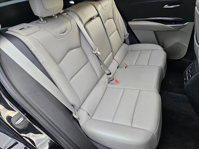 Used 2022 Cadillac XT4 Luxury image 18
