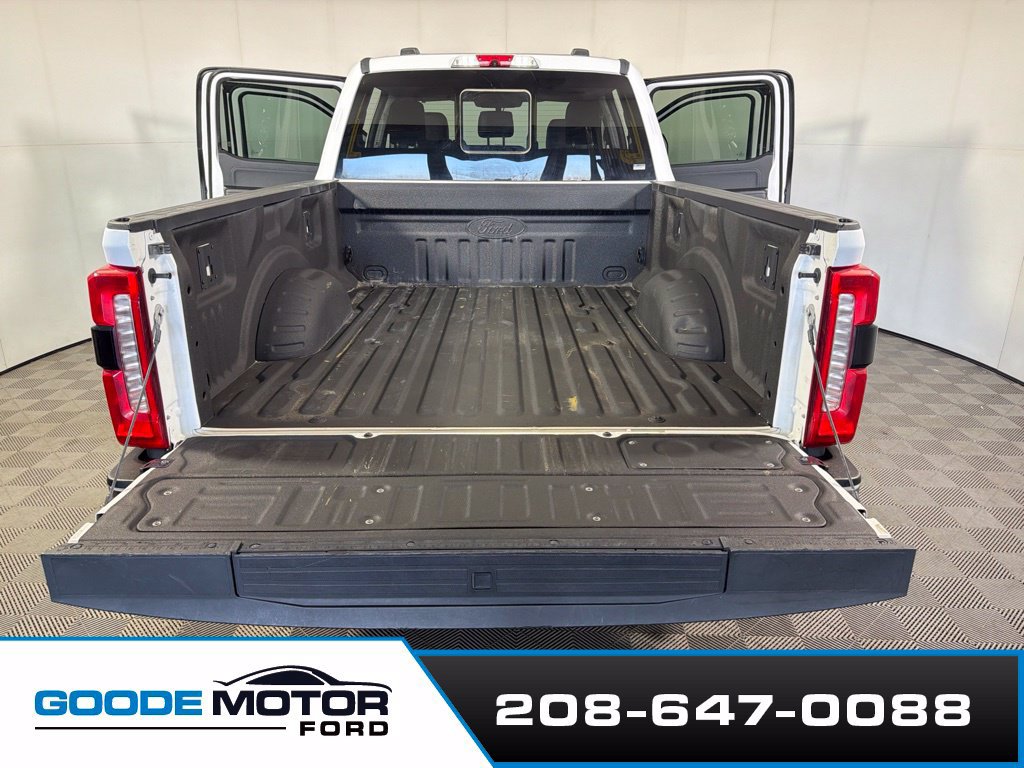 Used 2023 Ford F350 Lariat w/ Lariat Ultimate Package AWD/4WD image 22