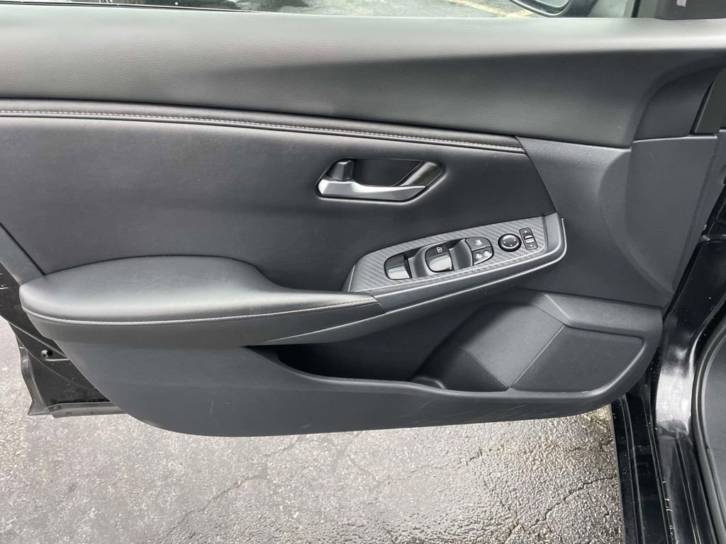 Used 2022 Nissan Sentra SV image 27