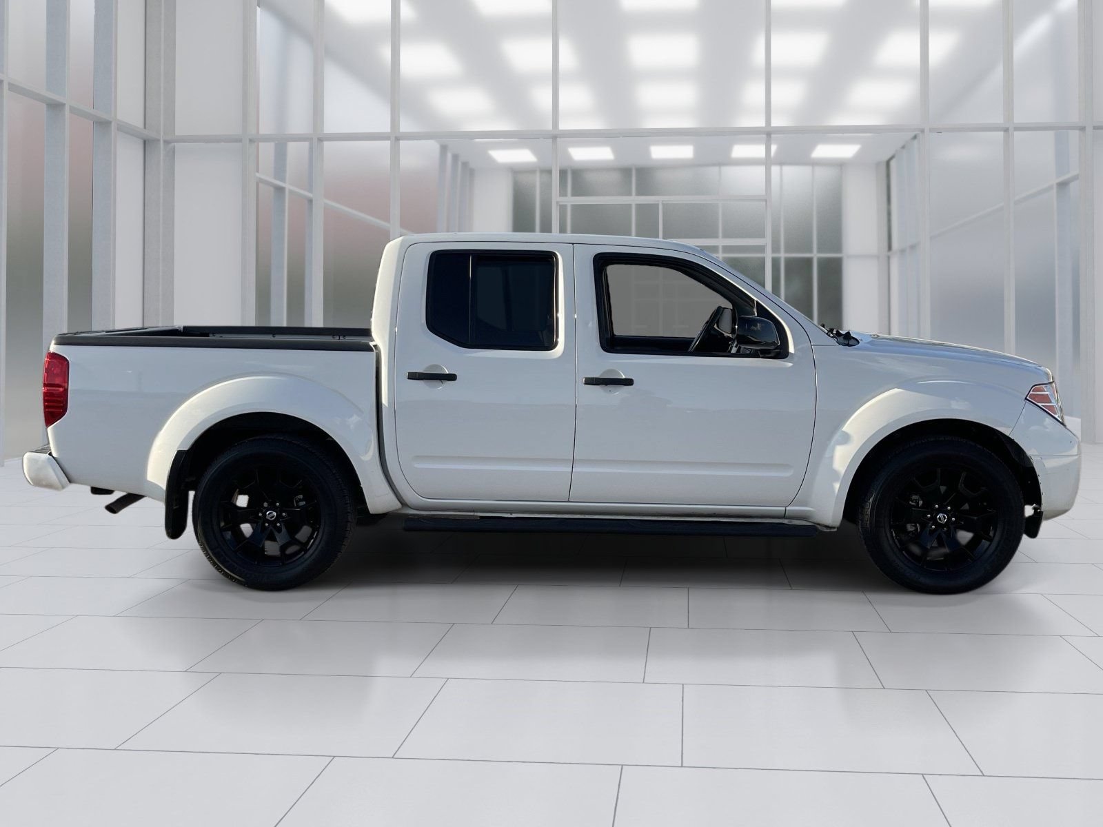Used 2020 Nissan Frontier SV w/ Midnight Edition Floor Mats RWD image 7
