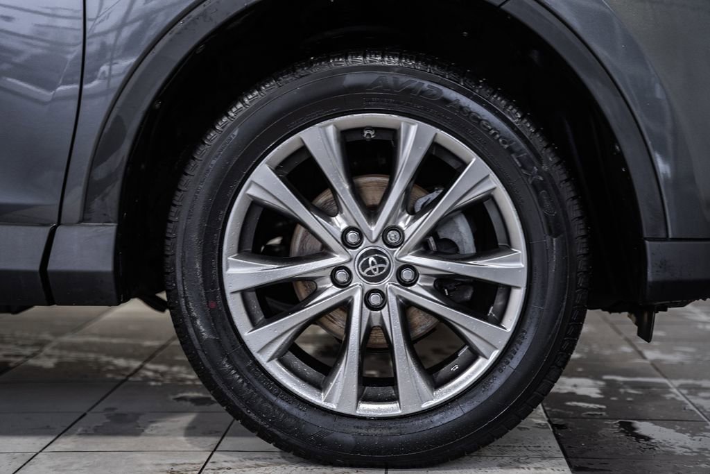 Used 2016 Toyota RAV4 Limited w/ Advanced Technology Package image 16