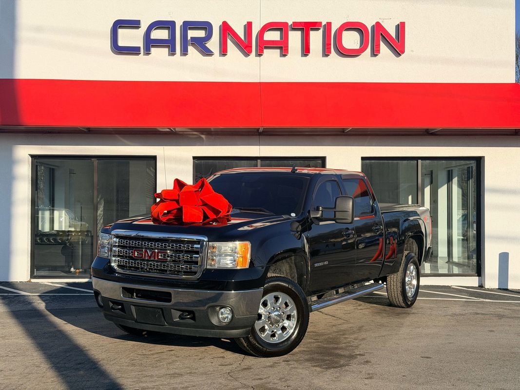 Used 2013 GMC Sierra 3500 SLT w/ SLT Convenience Package image 2