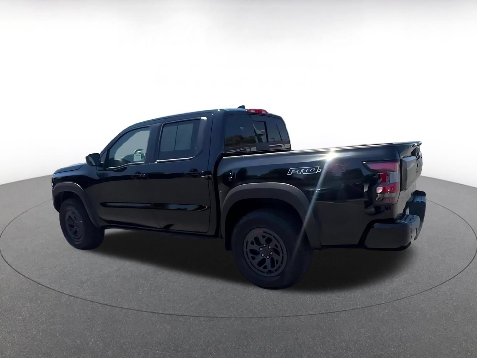 Used 2026 Nissan Frontier PRO-4X AWD/4WD image 10