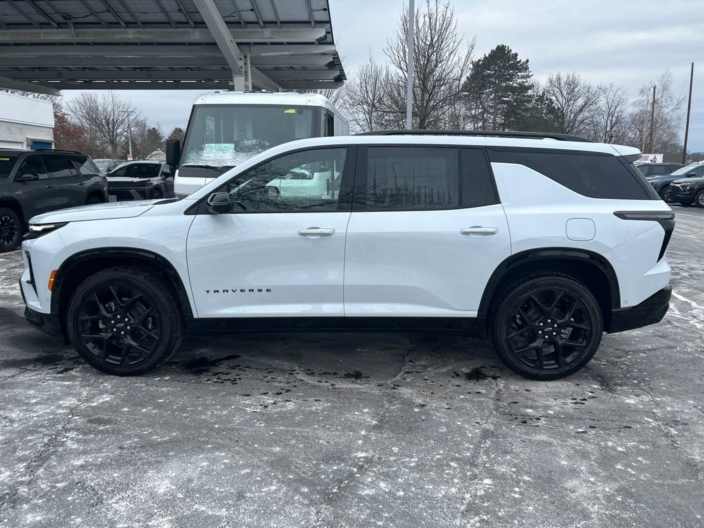 New 2026 Chevrolet Traverse RS image 3