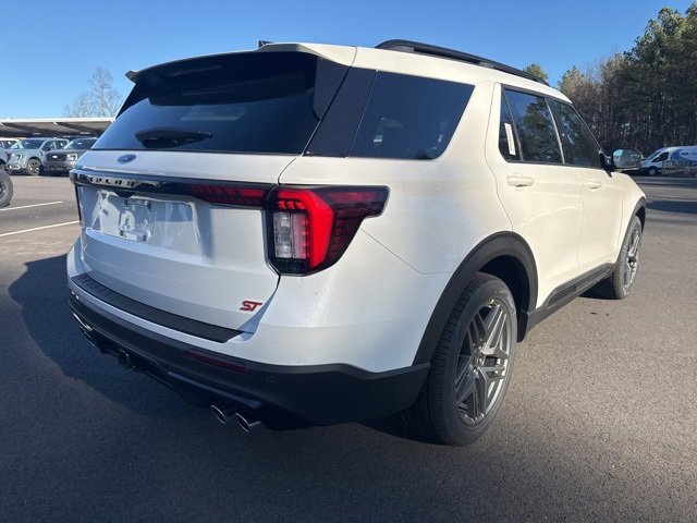 New 2026 Ford Explorer ST w/ Sun And Sound Package image 5