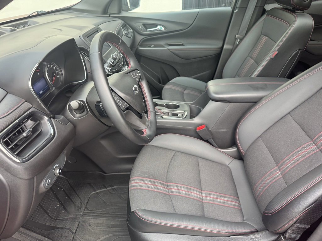 Used 2023 Chevrolet Equinox RS image 11