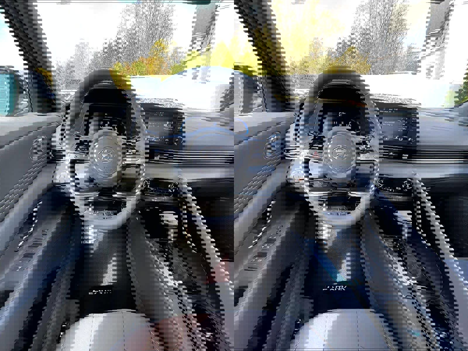 Used 2026 Hyundai Elantra Sport image 17