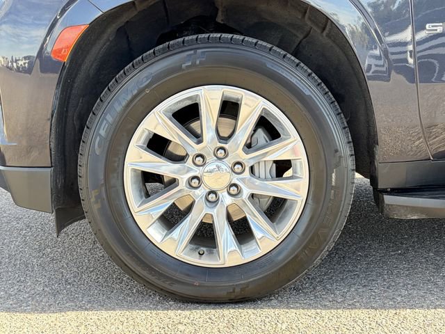 Used 2023 Chevrolet Suburban Premier image 33