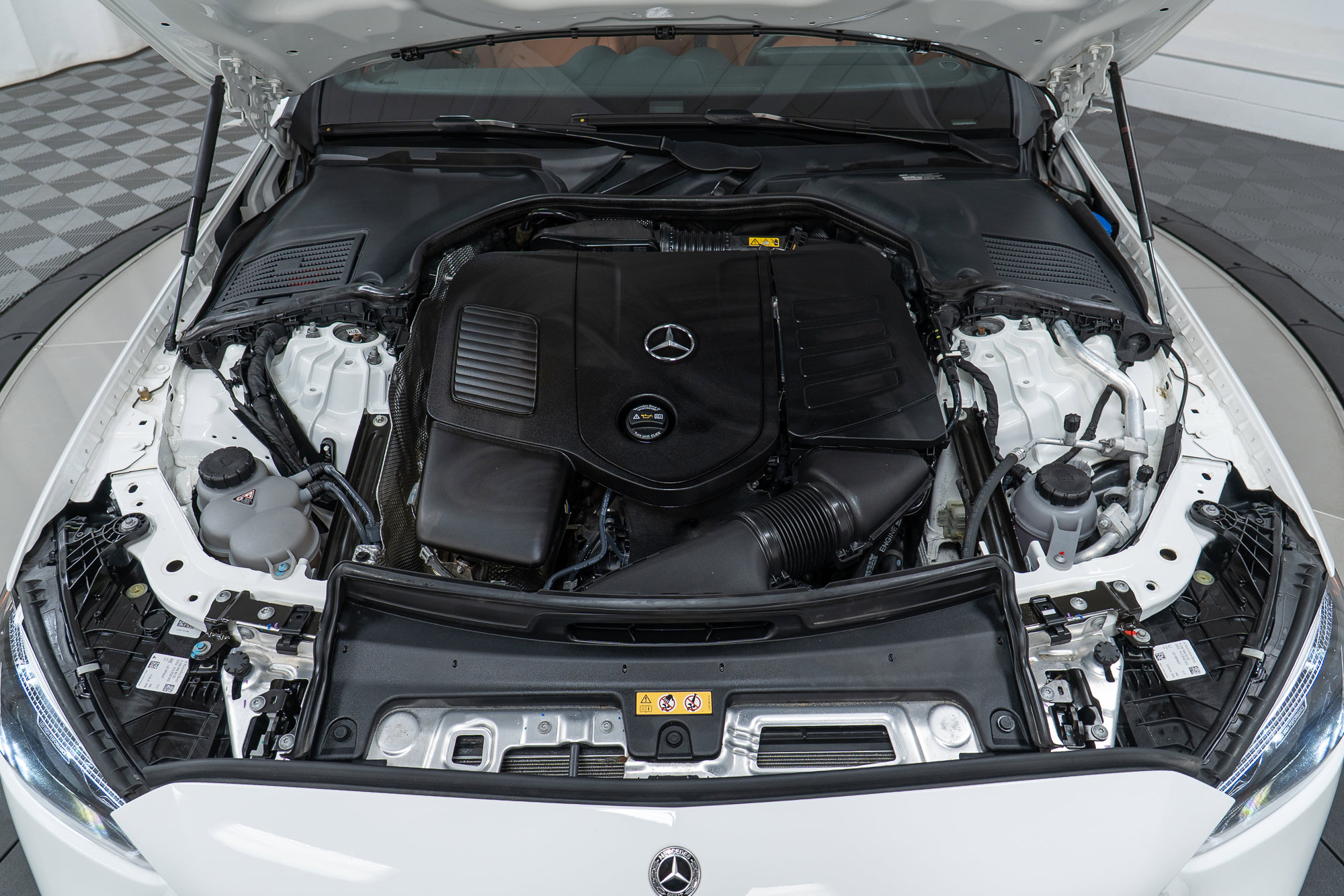Certified 2023 Mercedes-Benz C 300 4MATIC Sedan image 9