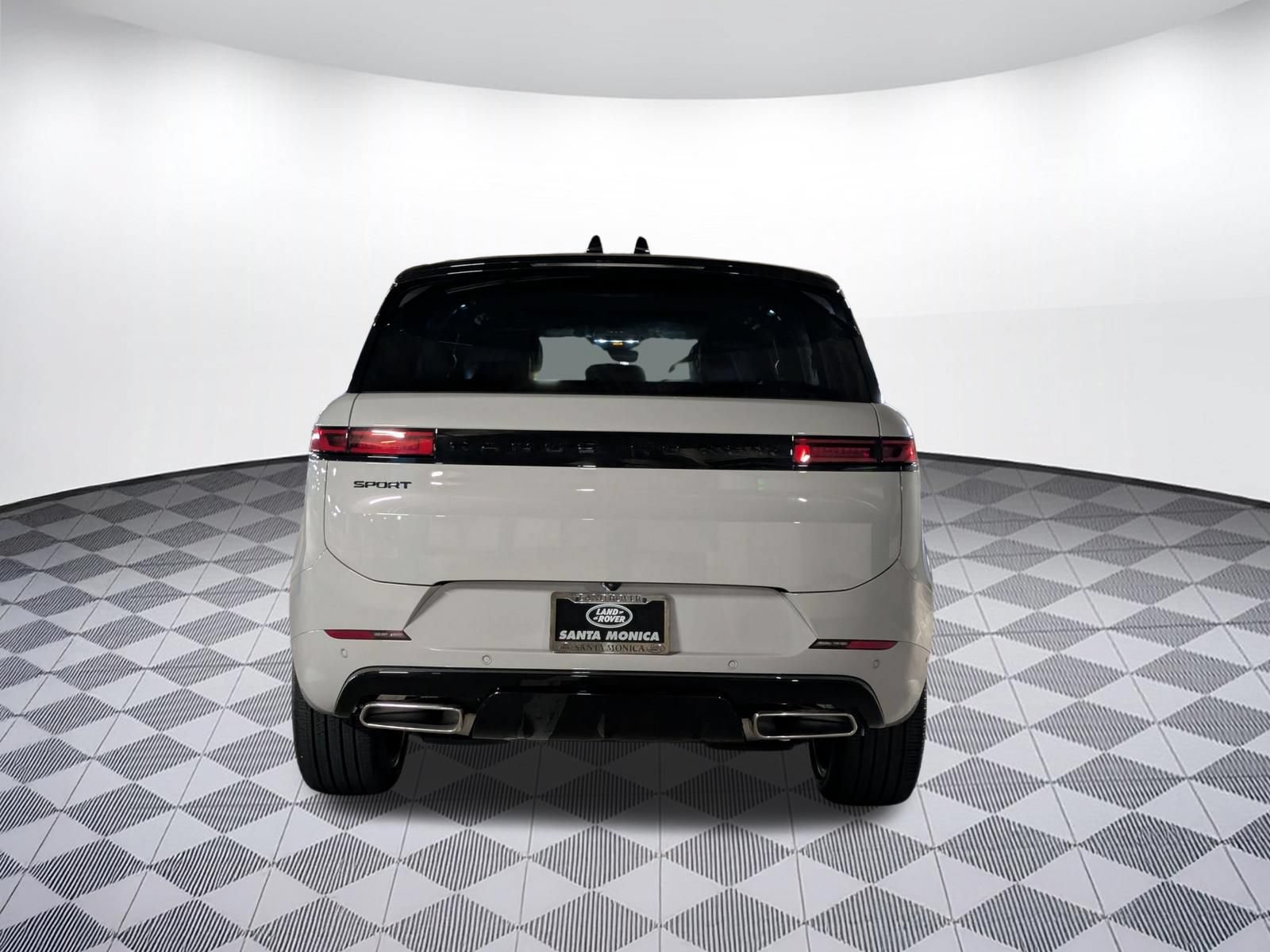 New 2026 Land Rover Range Rover Sport Dynamic SE AWD/4WD image 7