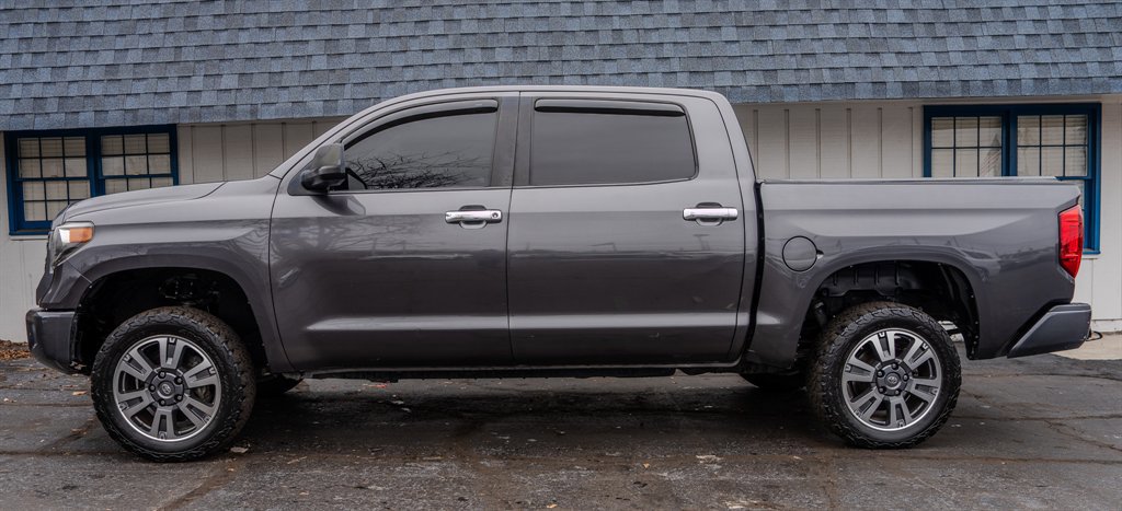 Used 2018 Toyota Tundra SR5 w/ SR5 Upgrade Package image 2