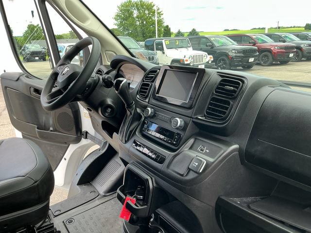 Used 2026 RAM ProMaster 2500 w/ Convenience Group FWD image 21