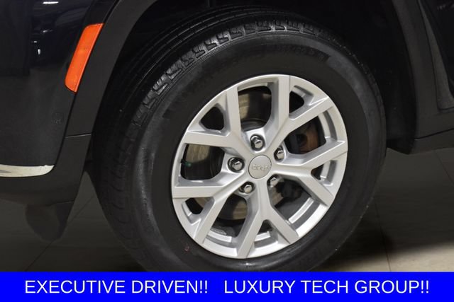 Used 2023 Jeep Grand Cherokee L Limited w/ Luxury Tech Group II AWD/4WD image 15