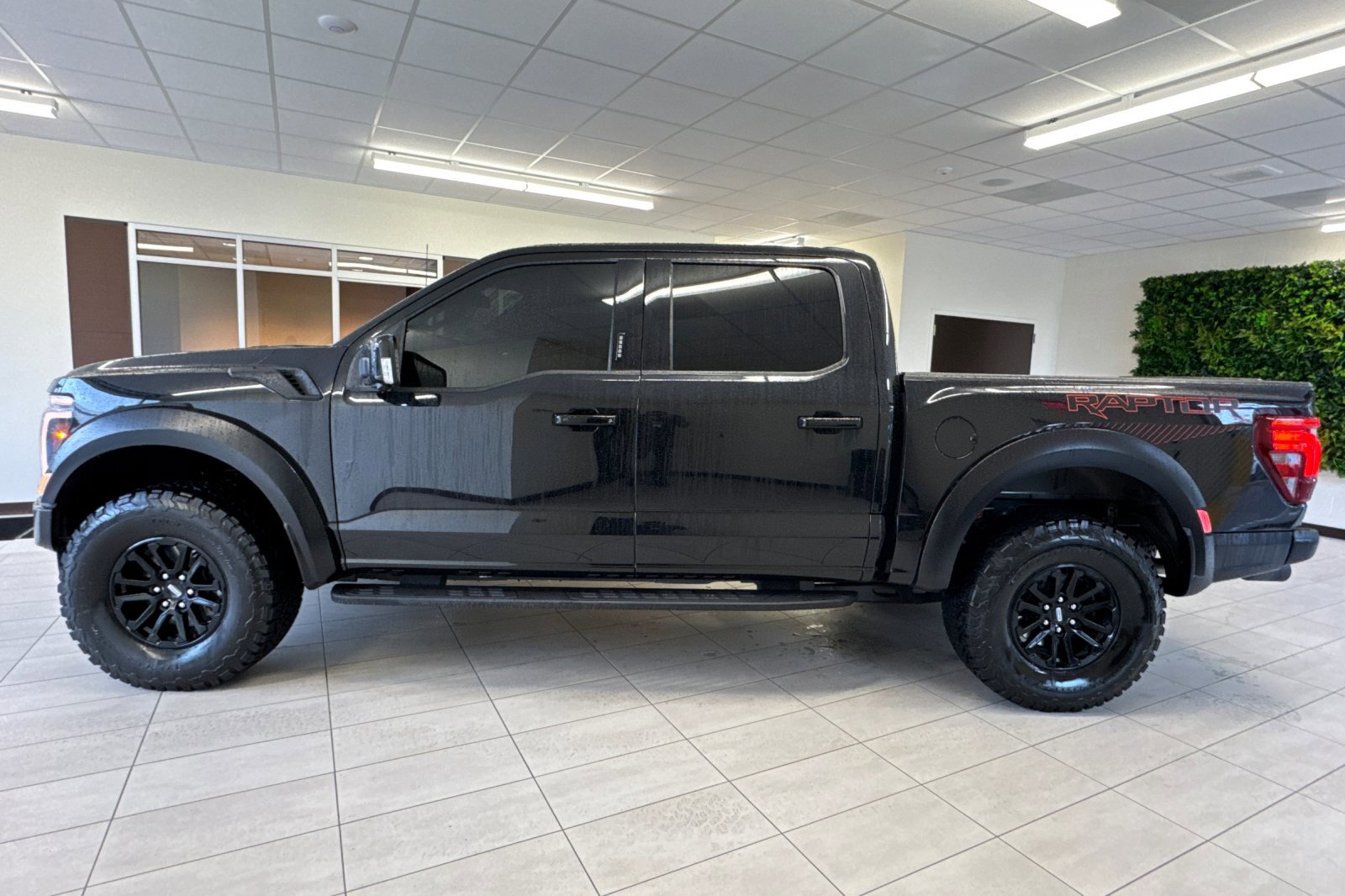 Used 2024 Ford F150 Raptor image 7