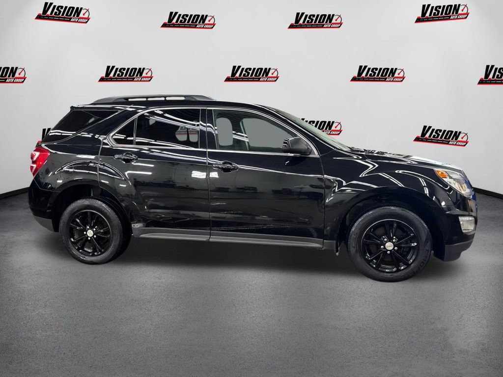 Used 2017 Chevrolet Equinox LT image 4