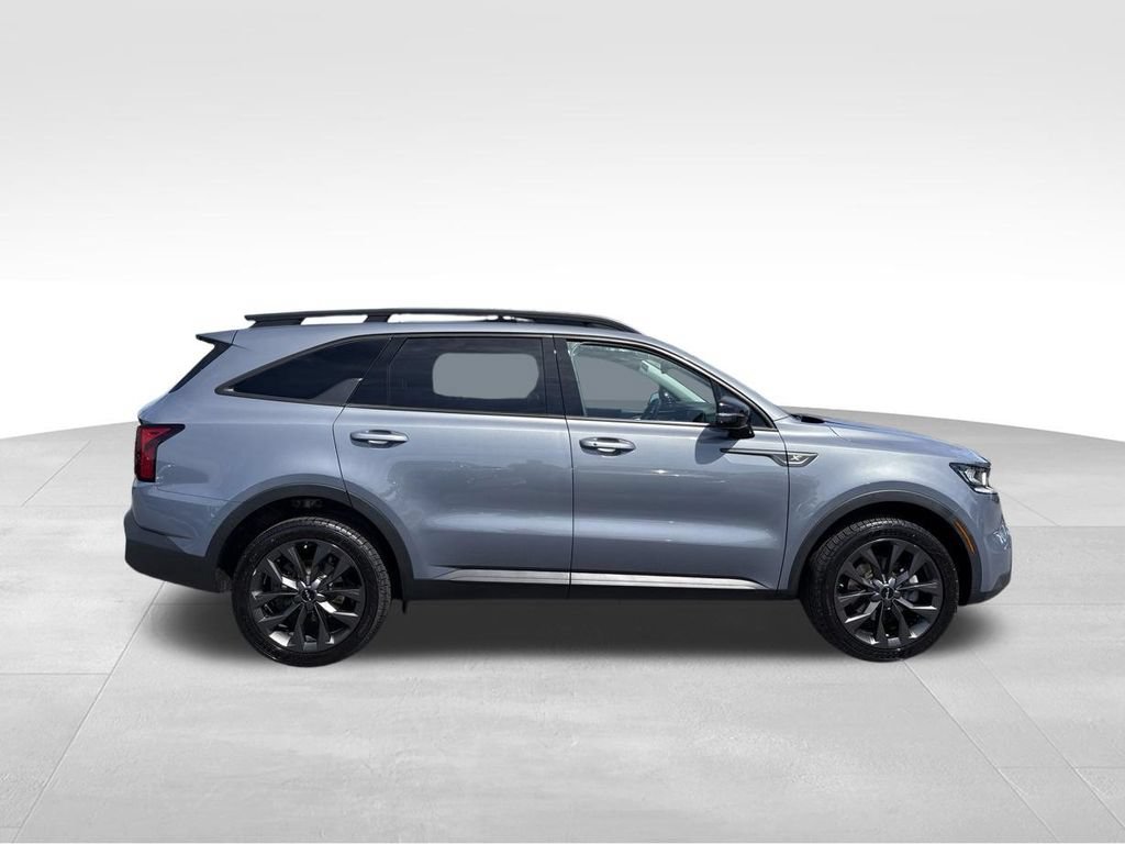 Certified 2023 Kia Sorento X-Line EX AWD/4WD image 6