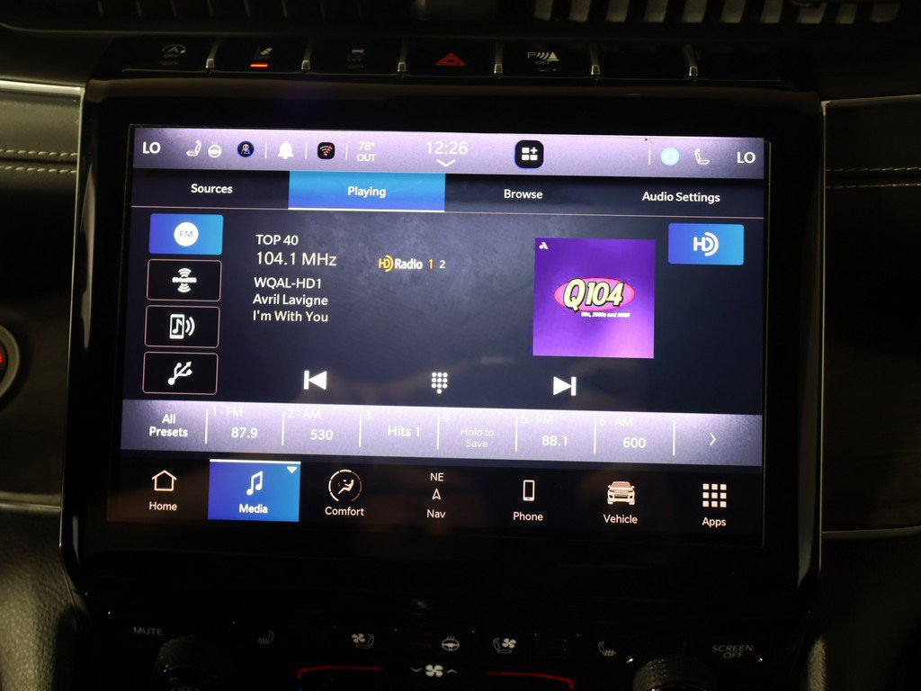 Used 2023 Jeep Grand Cherokee Overland w/ Adv Protech Group III AWD/4WD image 49