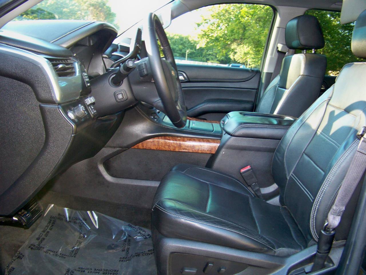 Used 2015 Chevrolet Suburban LTZ image 16