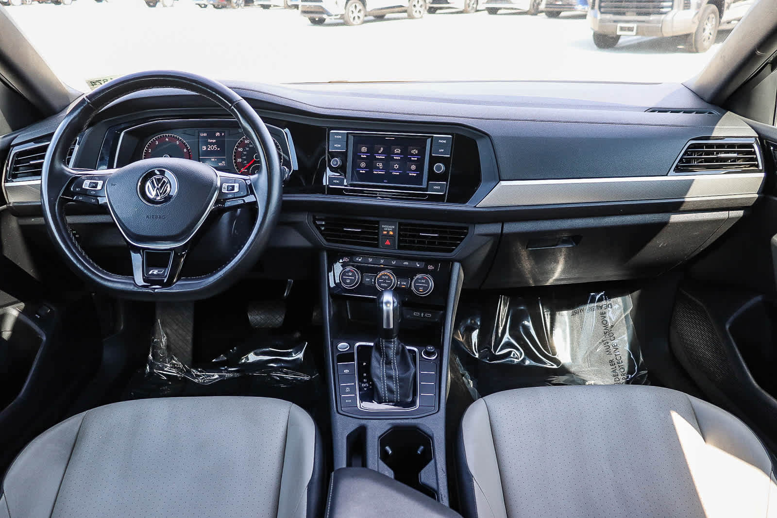 Used 2020 Volkswagen Jetta R-Line w/ R-Line Cold Weather Package image 12