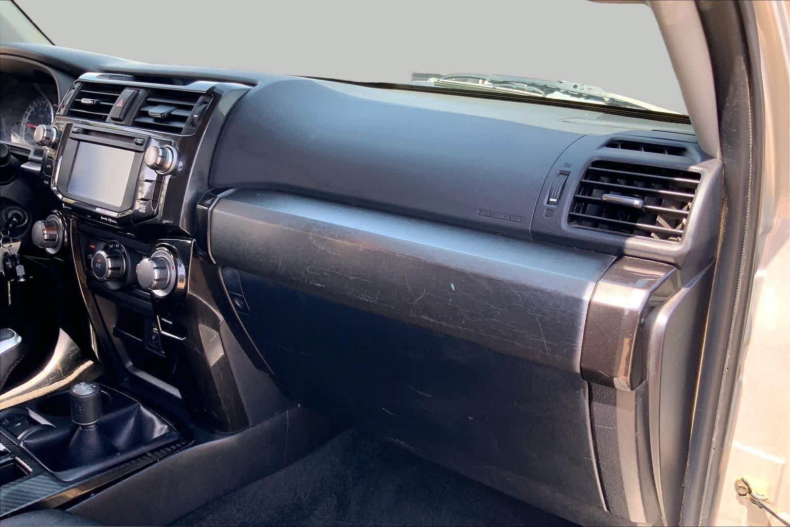 Used 2018 Toyota 4Runner TRD Off-Road Premium AWD/4WD image 19