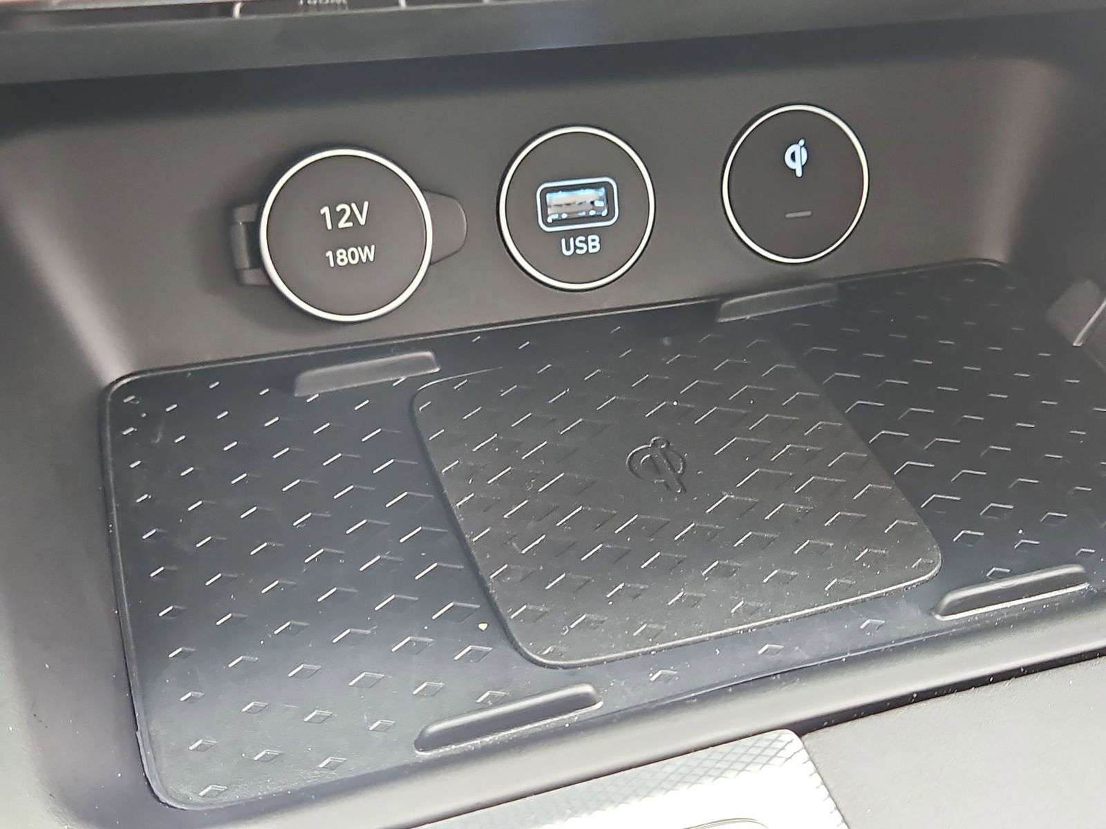 Certified 2026 Genesis G70 2.5T Prestige RWD image 30