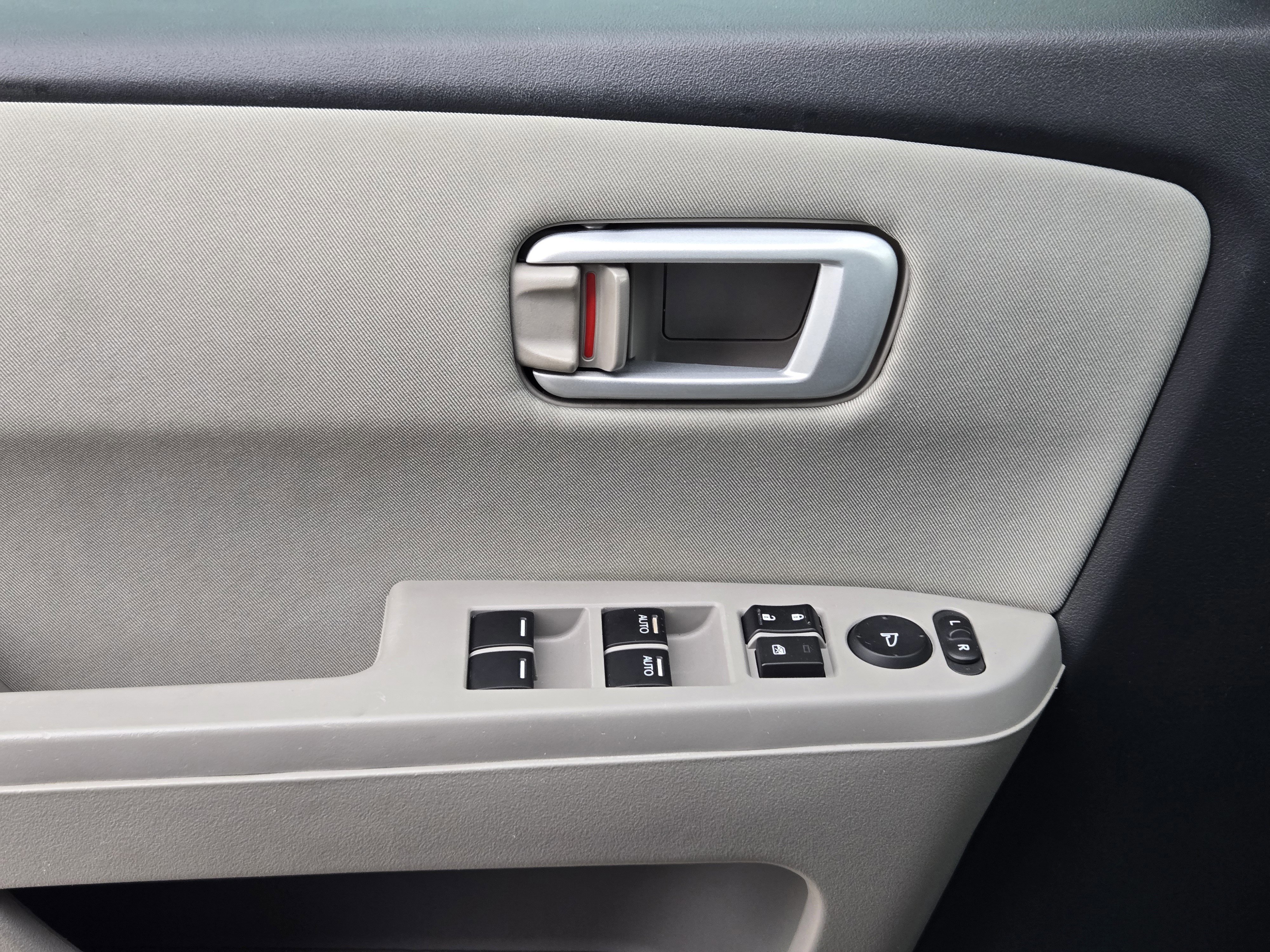 Used 2015 Honda Pilot SE image 17