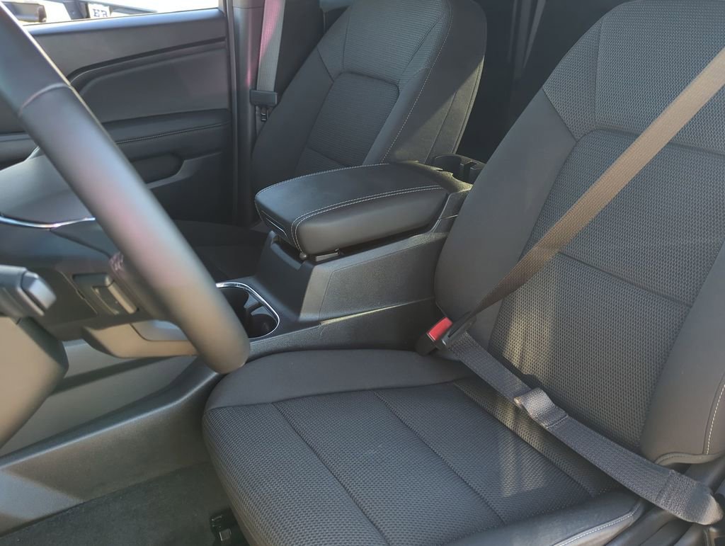 Used 2024 GMC Canyon Elevation image 18