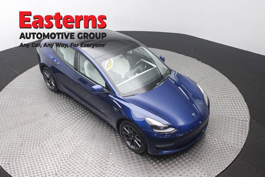 Used 2022 Tesla Model 3 Long Range AWD/4WD image 3