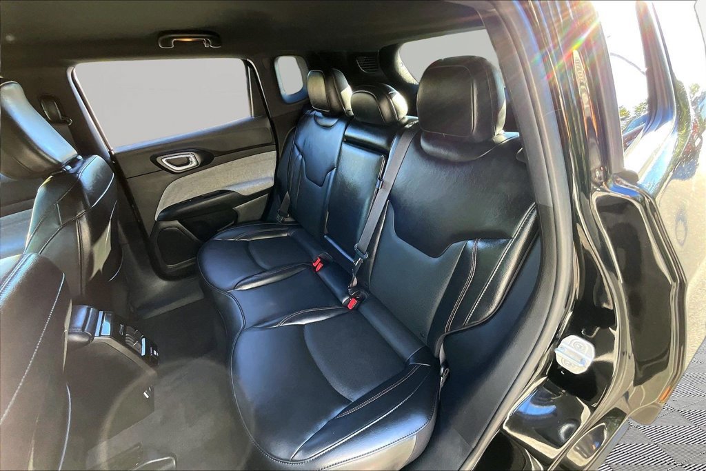 Used 2023 Jeep Compass Latitude AWD/4WD image 18