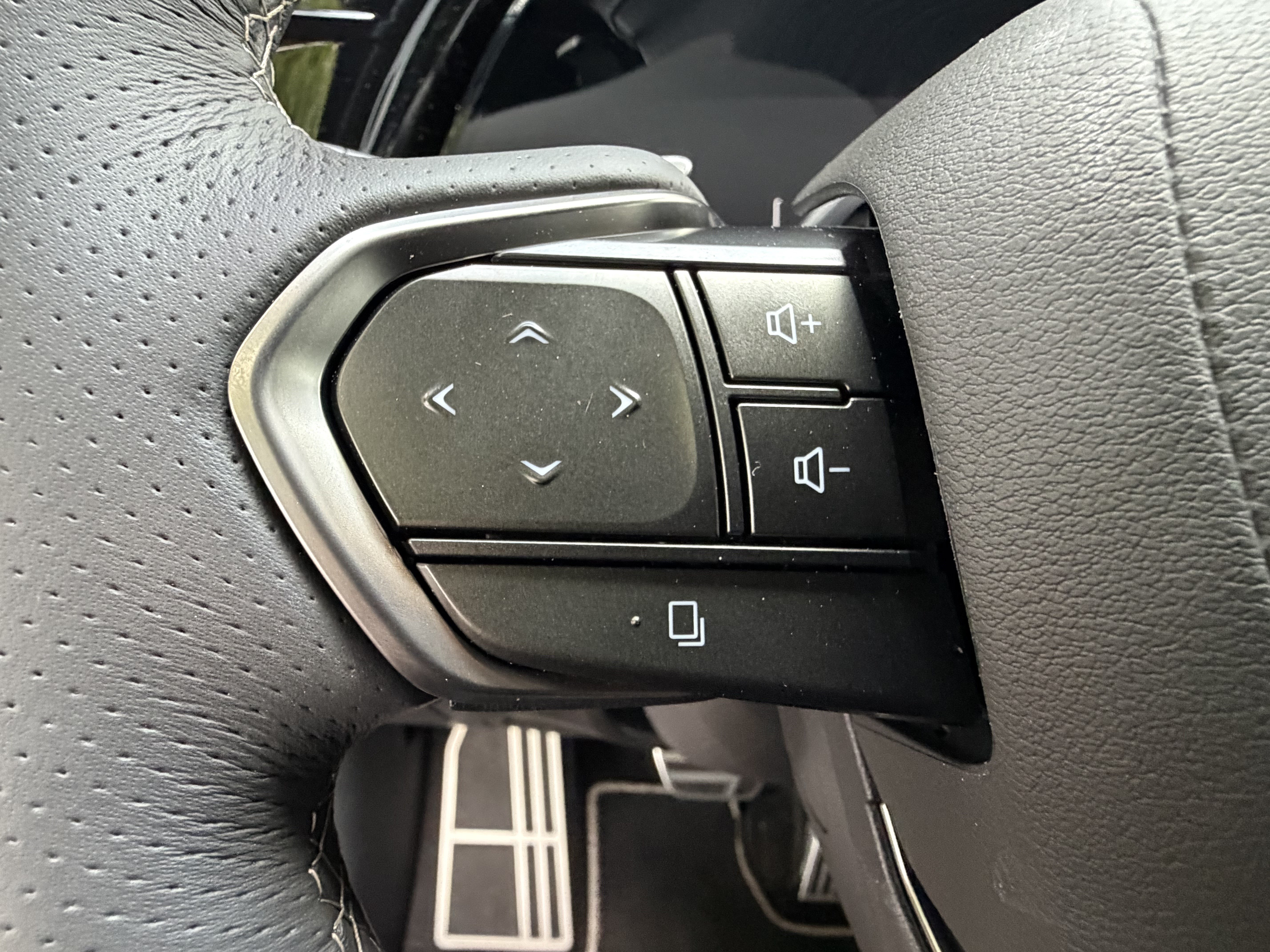 Used 2026 Lexus RX 500h F Sport w/ Convenience Package AWD/4WD image 18