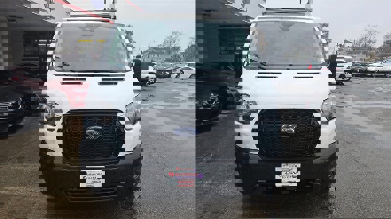 Used 2022 Ford Transit 150 Low Roof image 3