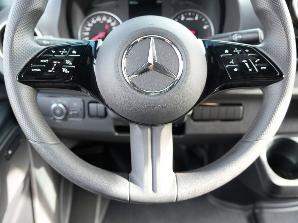 Used 2026 Mercedes-Benz Sprinter 2500 image 14