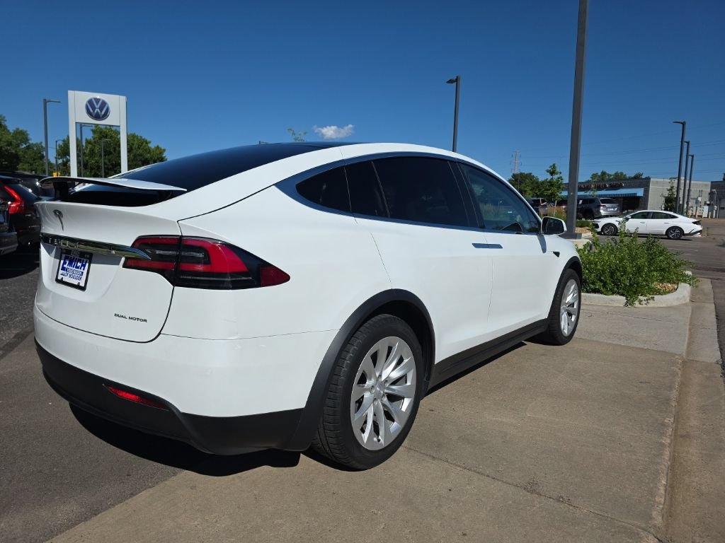 Used 2019 Tesla Model X AWD/4WD image 5
