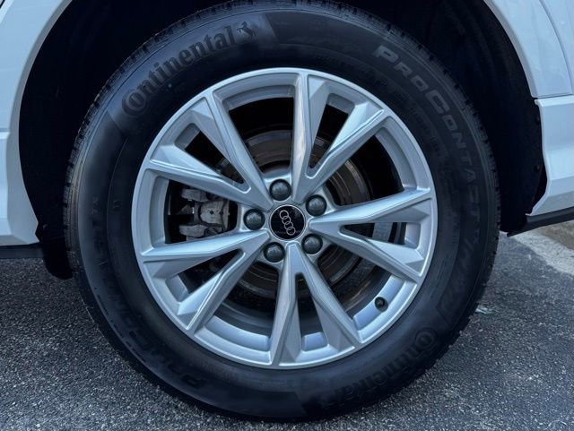 Certified 2025 Audi Q3 2.0T Premium w/ Convenience Package image 28