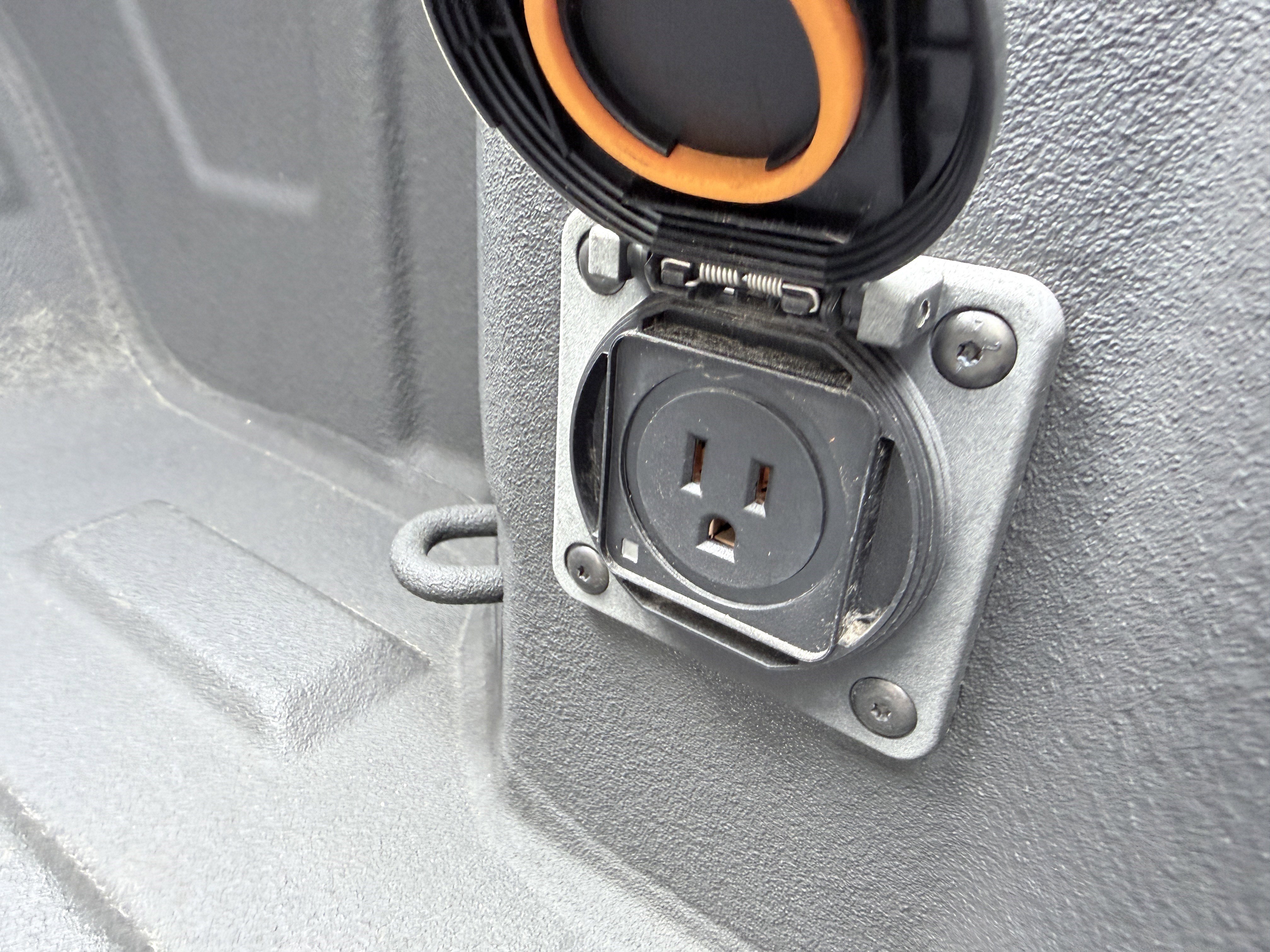 Used 2024 GMC Sierra 1500 Denali w/ Technology Package image 8