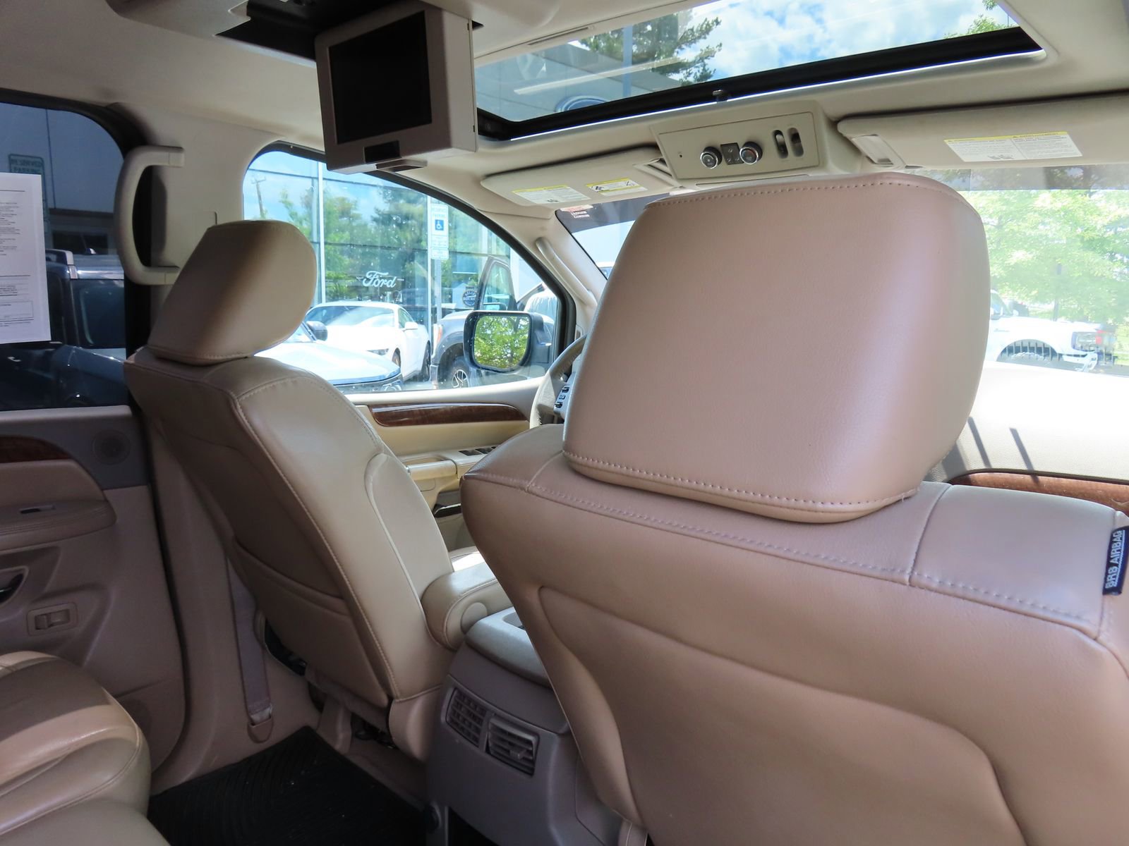 Used 2011 Nissan Armada Platinum AWD/4WD image 33