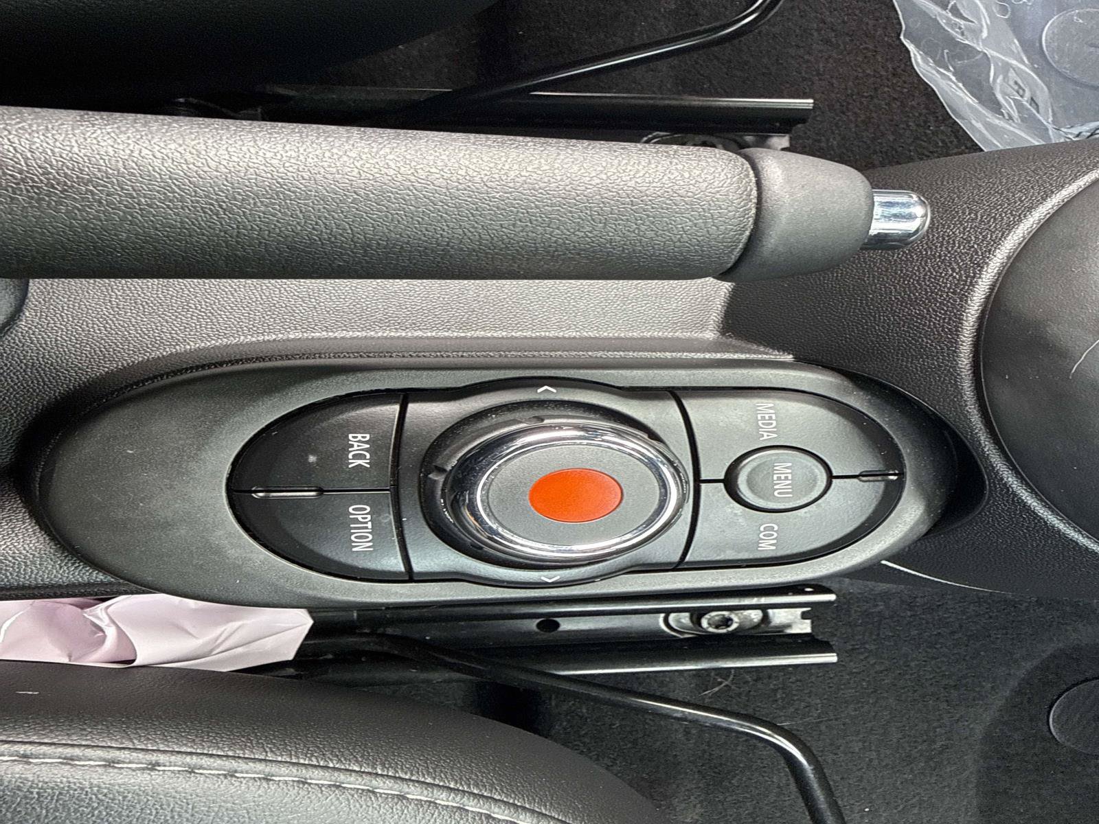 Used 2019 MINI Cooper 2-Door Hardtop FWD image 24