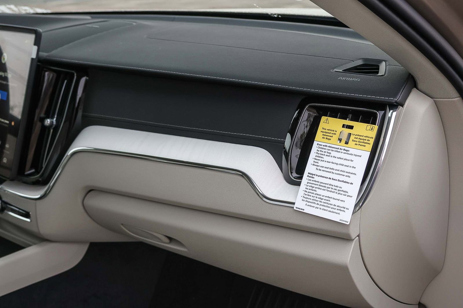 New 2026 Volvo XC60 T8 Ultra w/ Protection Package Premier image 20