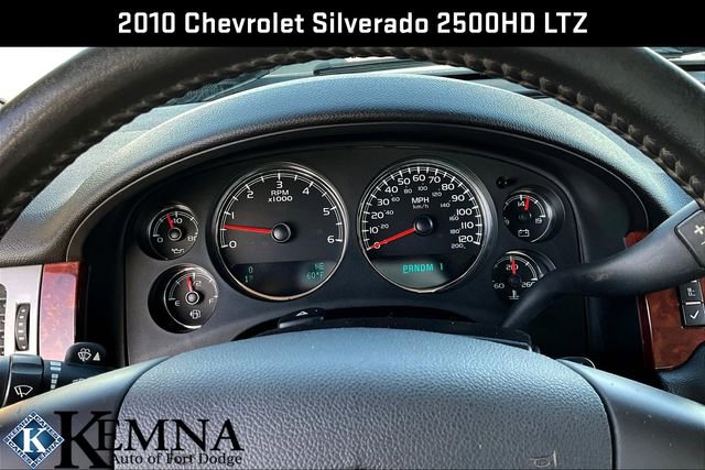 Used 2010 Chevrolet Silverado 2500 LTZ w/ Convenience Package image 17