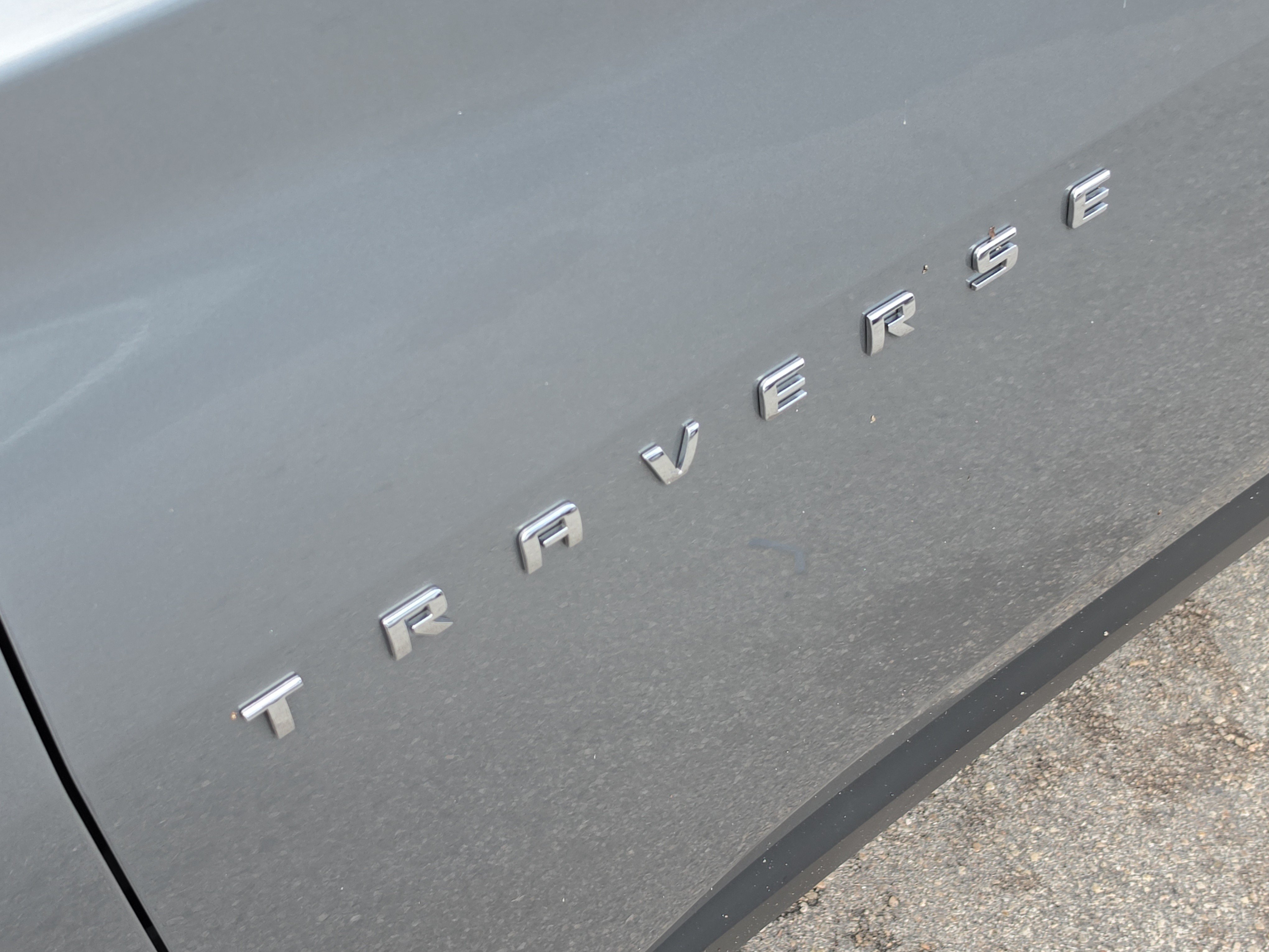 Used 2023 Chevrolet Traverse LS FWD image 24