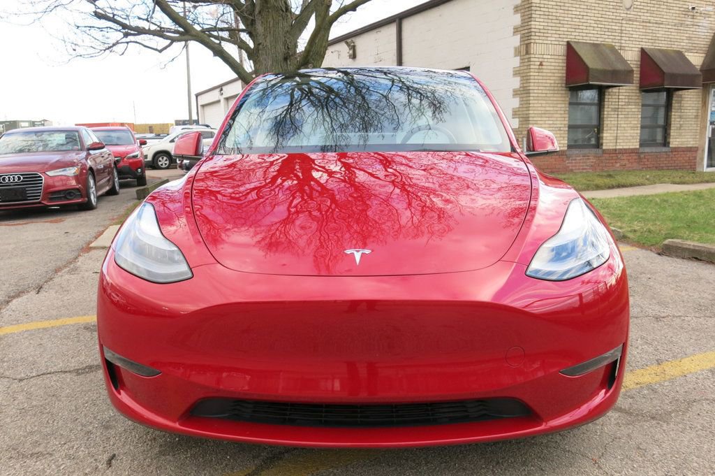 Used 2023 Tesla Model Y Performance image 7