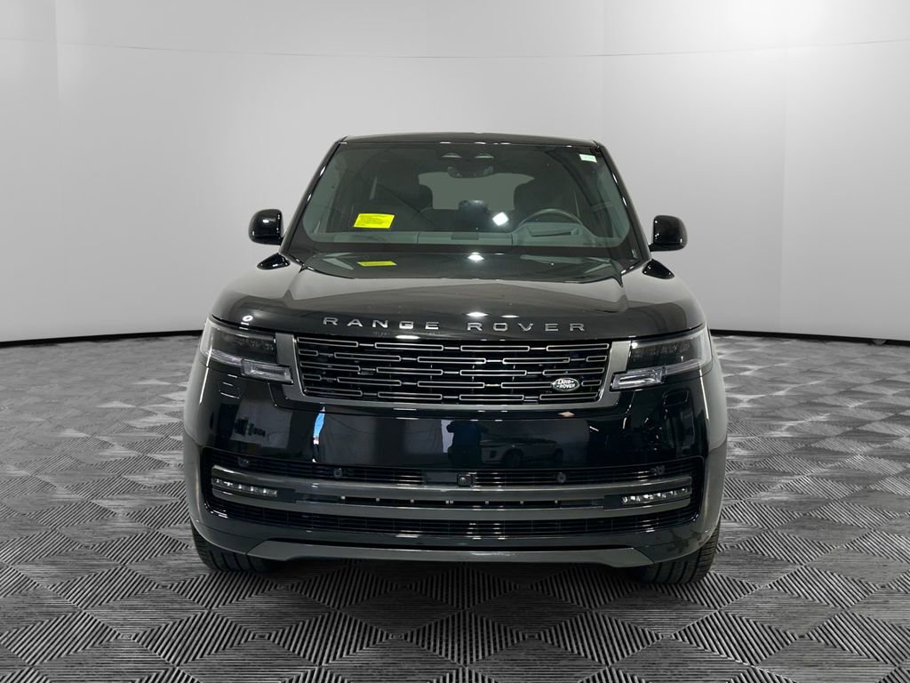 Used 2025 Land Rover Range Rover SE image 8