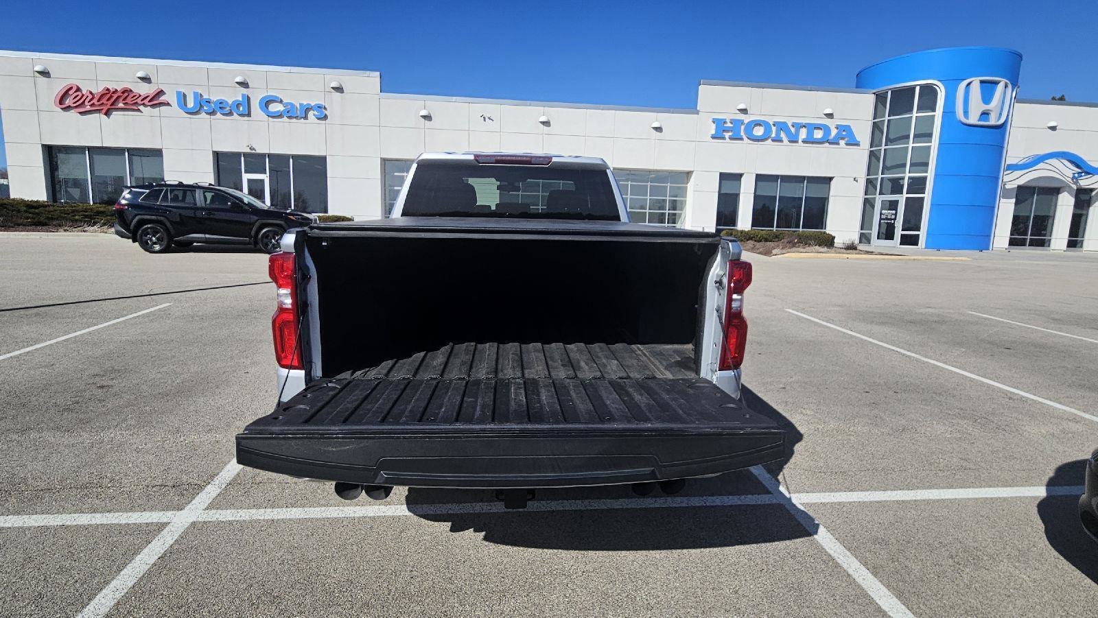 Used 2019 Chevrolet Silverado 1500 RST image 14