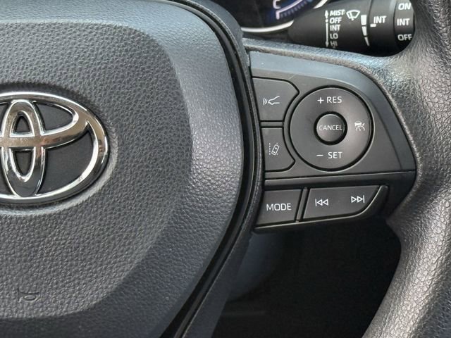 Used 2023 Toyota RAV4 XLE image 15